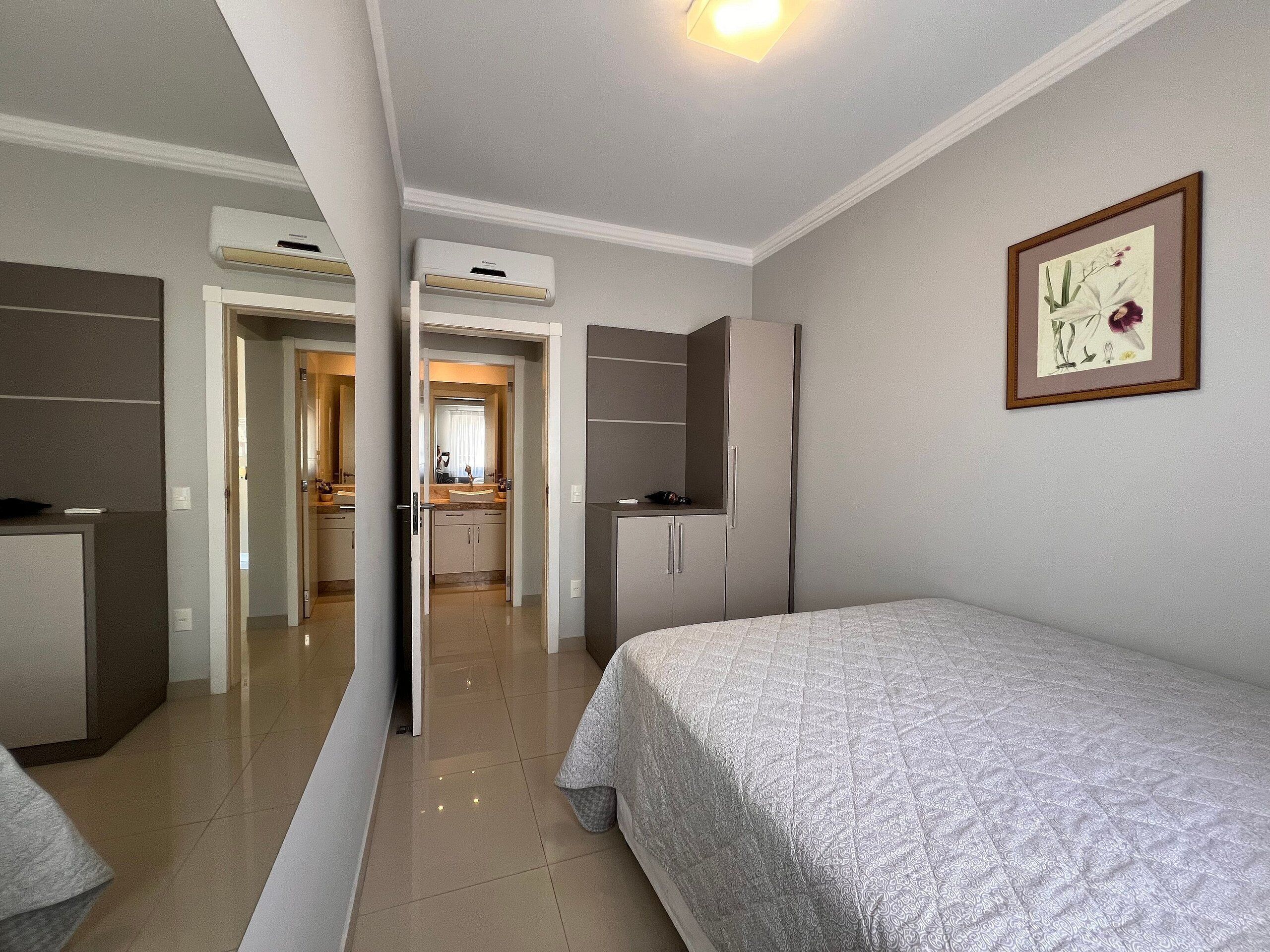 Apartment | Blackout drapes, iron/ironing board, free WiFi