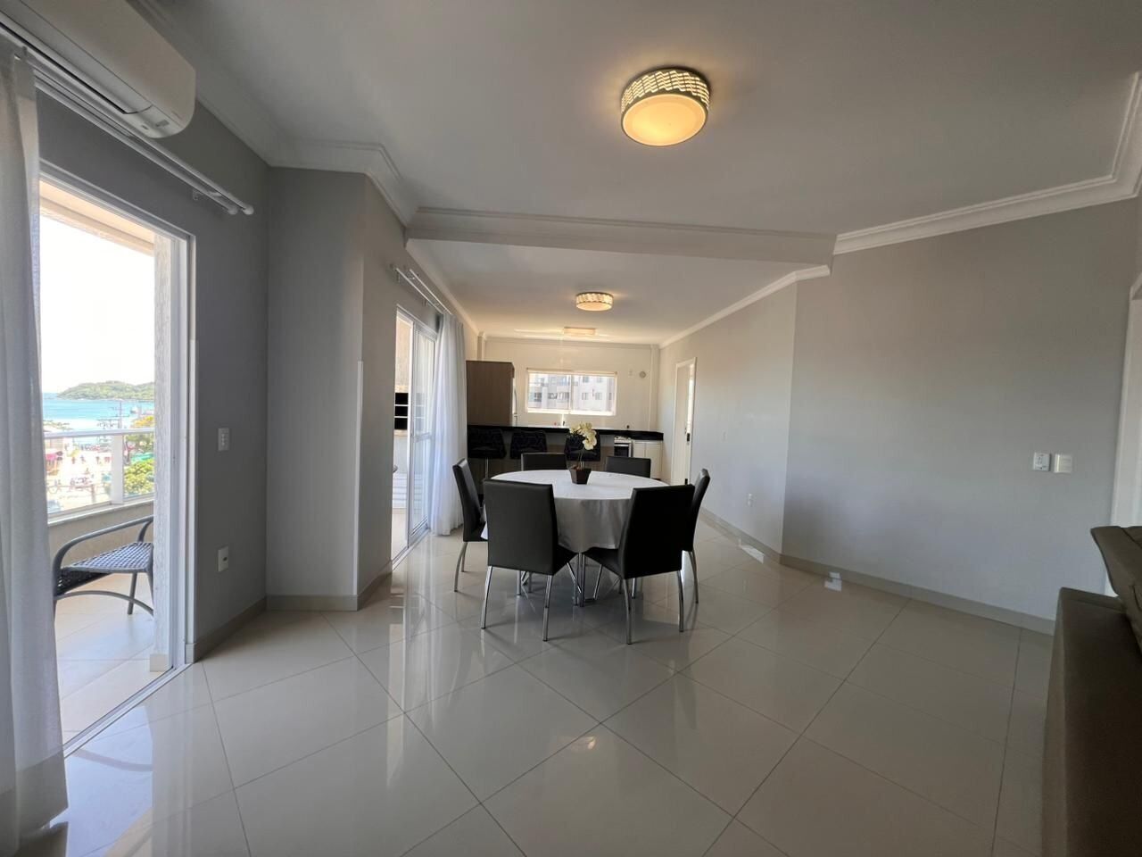 Apartamento básico | Opções para refeição