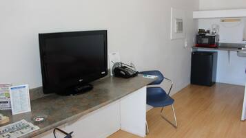 Blackout curtains, soundproofing, iron/ironing board, free WiFi