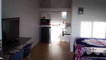 Blackout curtains, soundproofing, iron/ironing board, free WiFi