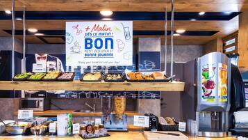 Daily buffet breakfast (EUR 8.90 per person)