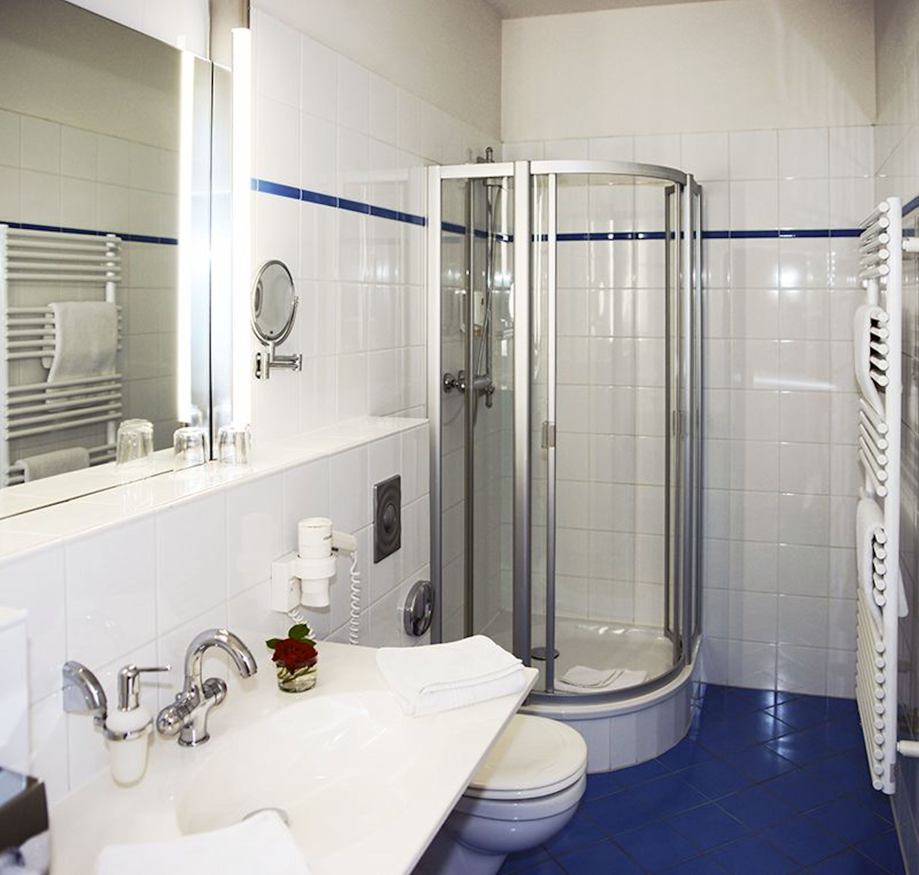 premium studio | bathroom | shower, free toiletries, hair dryer, towels