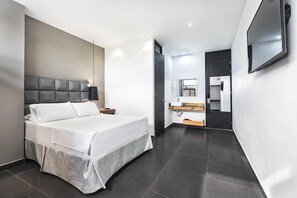 經典雙人房, 非吸煙房 | 高級寢具、Tempur-Pedic 床墊、迷你吧、書桌