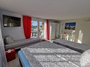 Room - Comfortable mountain view apartment near Lucerne (Ruswil)