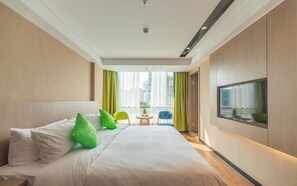 Superior Double Room | Langsir/tirai gelap terus, seterika/papan seterika, Wi-fi percuma 