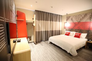Habitación con 2 camas individuales | Ropa de cama de alta calidad y edredones de plumas