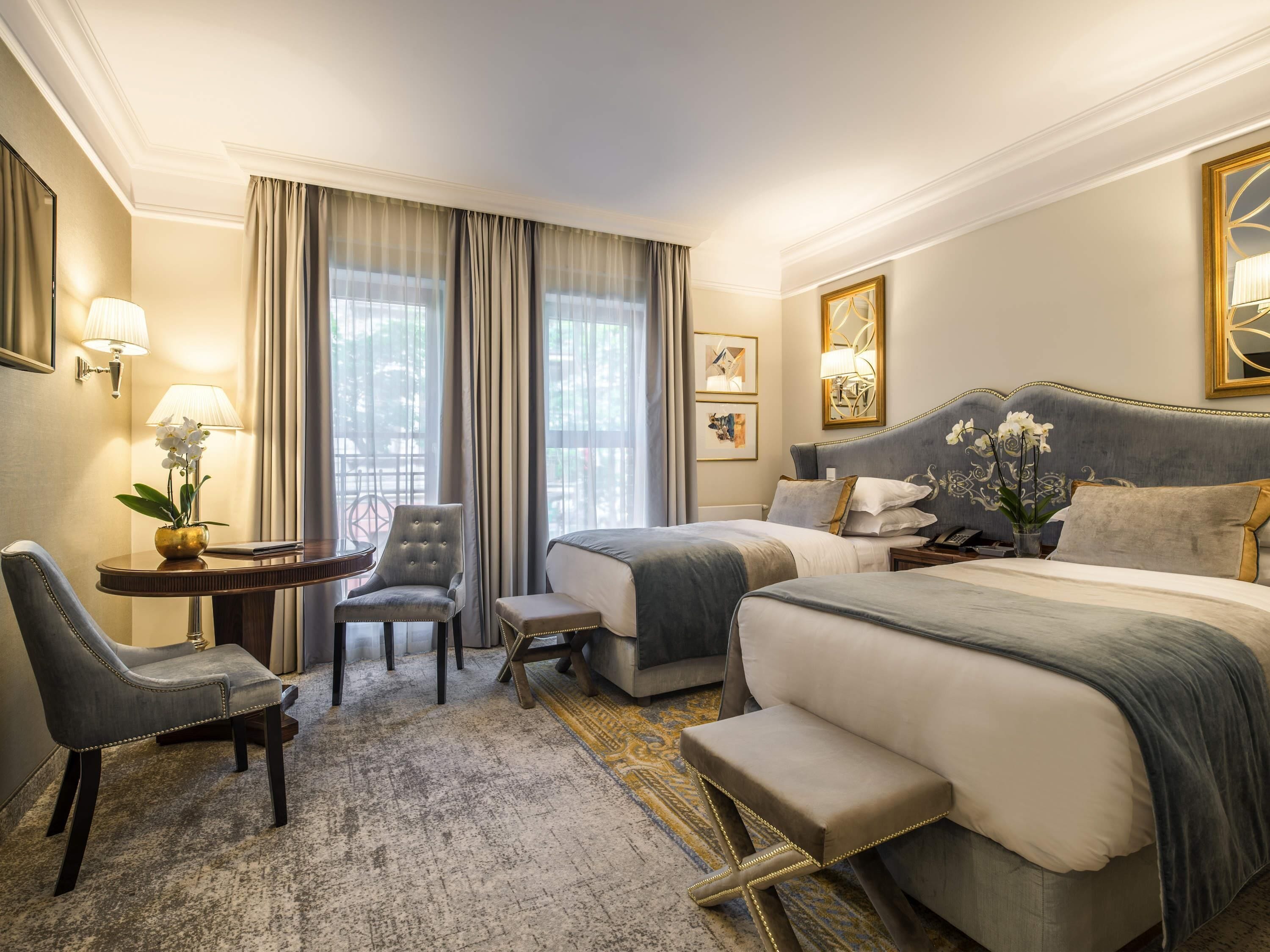 Deluxe Room, 2 Twin Beds | Minibar, in-room safe, desk, soundproofing