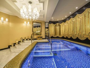 Indoor pool - Bachleda Luxury Hotel Kraków - MGallery Collection (Kraków)