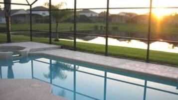 Villa | Outdoor pool