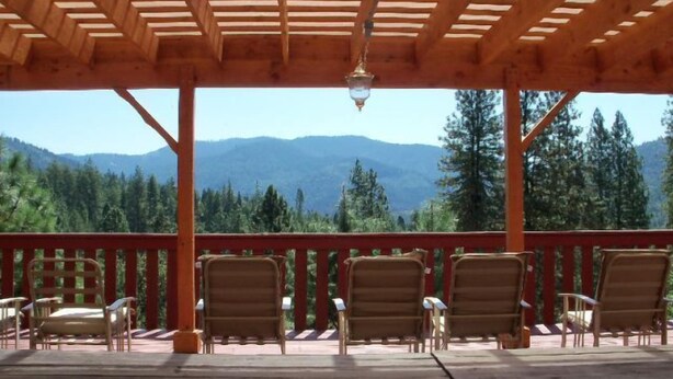 House (welcomes up to 29 guests) | Balcony