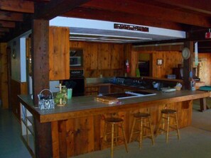 Casa (welcomes up to 29 guests) | Servicio a la habitación