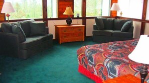 Casa (welcomes up to 29 guests) | 12 habitaciones, wifi gratis y ropa de cama