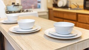 Apartment | Dining - Heart of Midtown Hideaway | Prime Location! Apartment 1 BestStayz.1 (Atlanta)