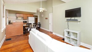 Apartment | Living area - Heart of Midtown Hideaway | Prime Location! Apartment 1 BestStayz.1 (Atlanta)