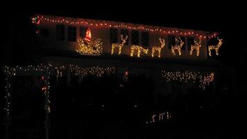 Apartemen | Bagian depan properti - sore/malam