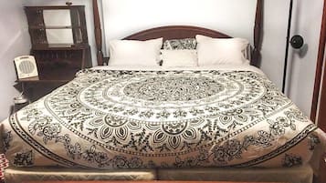 House | 1 bedroom, free WiFi, bed sheets