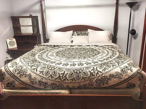 Spacious Private Guest Apt with private Entrance Holiday home 1 BestStayz.1