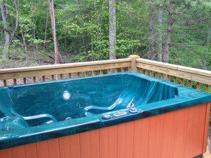 独立别墅 | 室外 SPA 浴缸