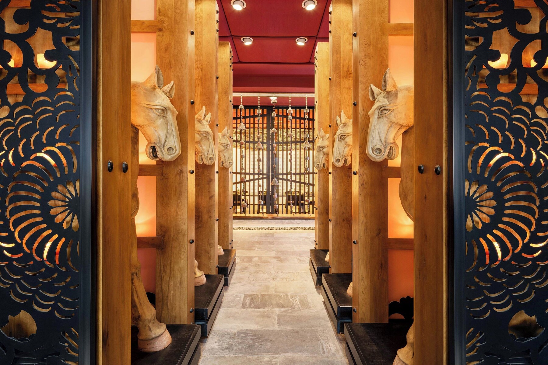 5 restaurants, breakfast, lunch, dinner served; Italian cuisine