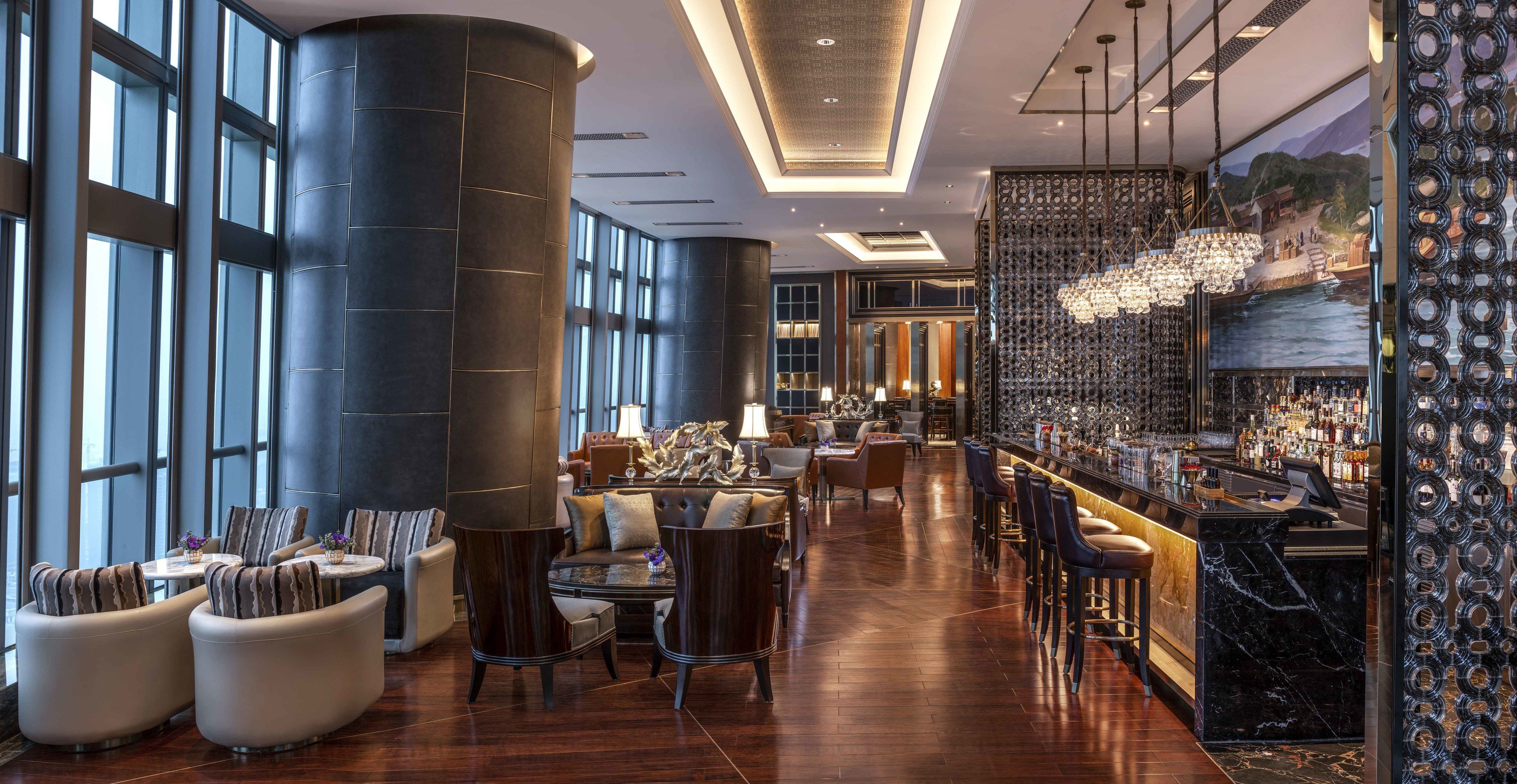 2 bars/lounges, rooftop bar