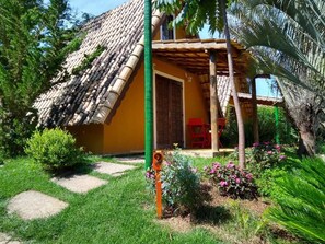 Chalé luxo triplo | Premium bedding, bed sheets - Chalés Quinta do Cedro (Sao Lourenco)
