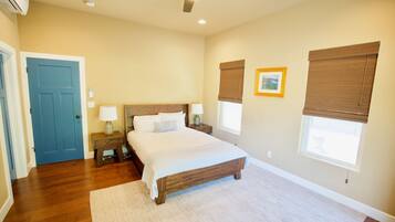 Glenbrook Lodge - Private Creekside Estate | Premium bedding, memory foam beds, desk, laptop workspace