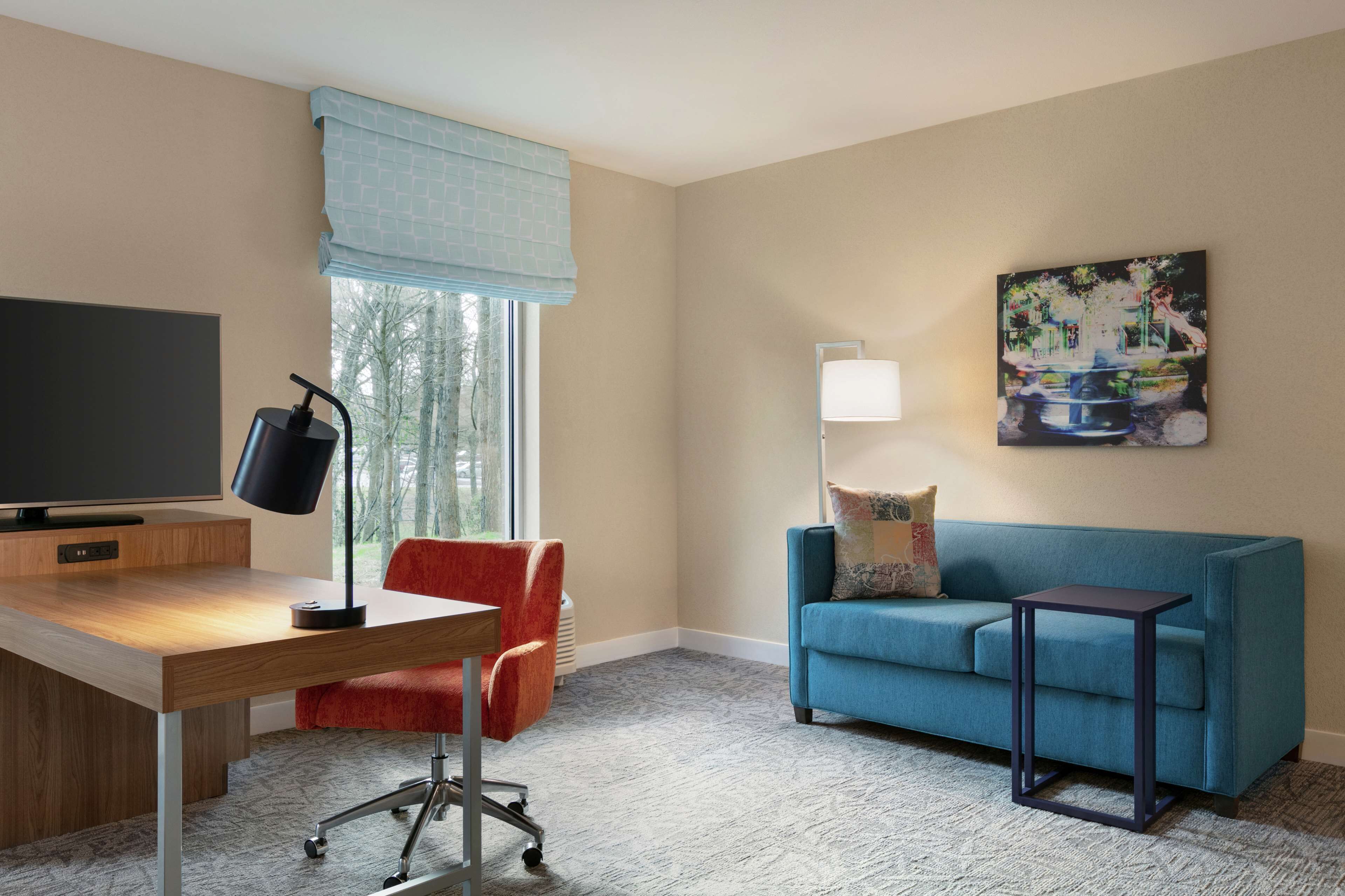 room, 1 king bed, accessible (mobility & hearing) | premium bedding, in-room safe, desk, laptop workspace