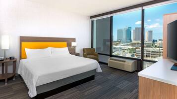 Hypo-allergenic bedding, in-room safe, desk, laptop workspace