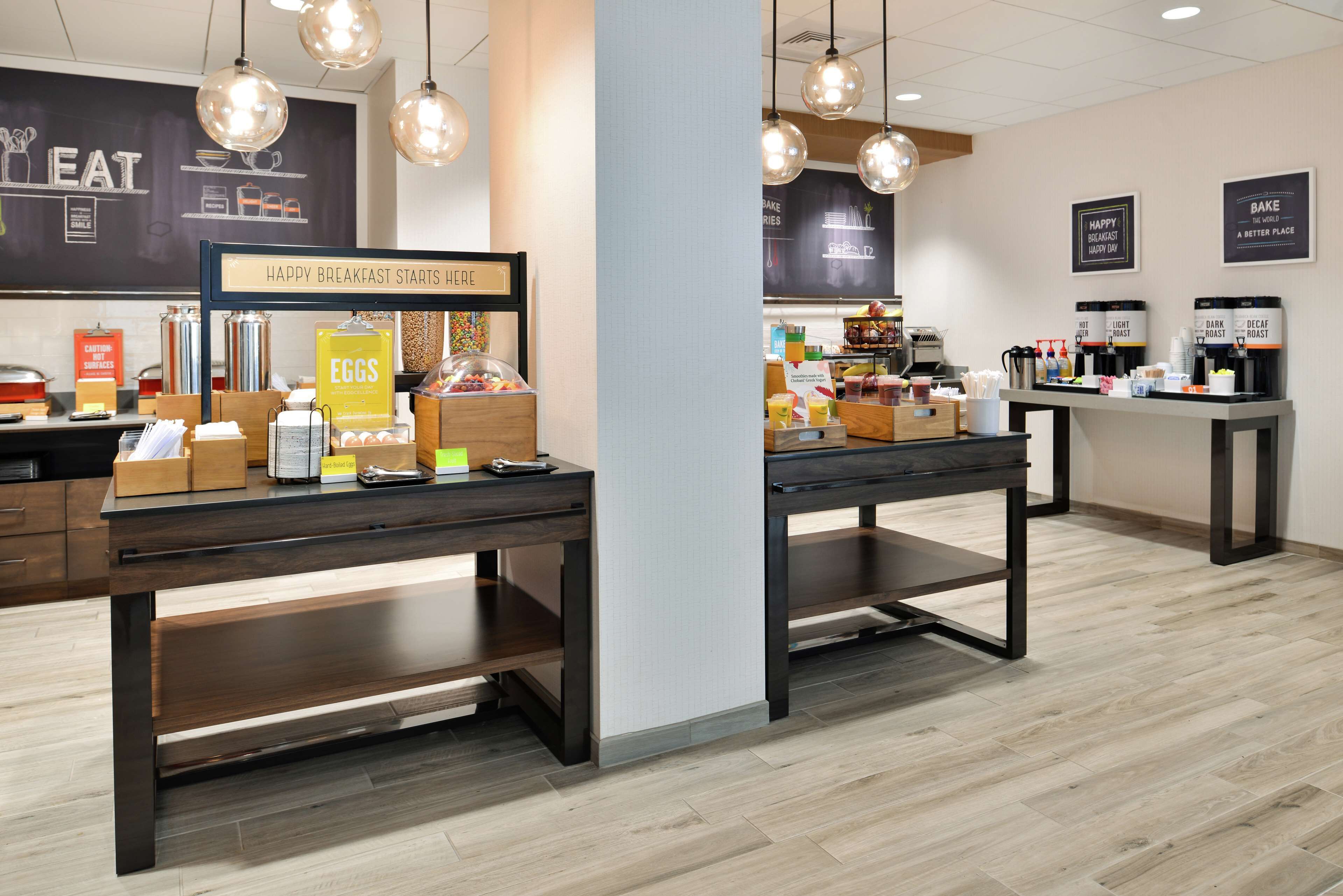 free daily full breakfast