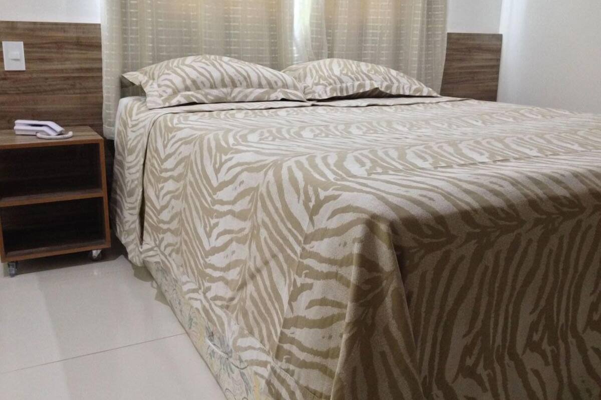 高档床上用品、特色家居、免费 WiFi、床单