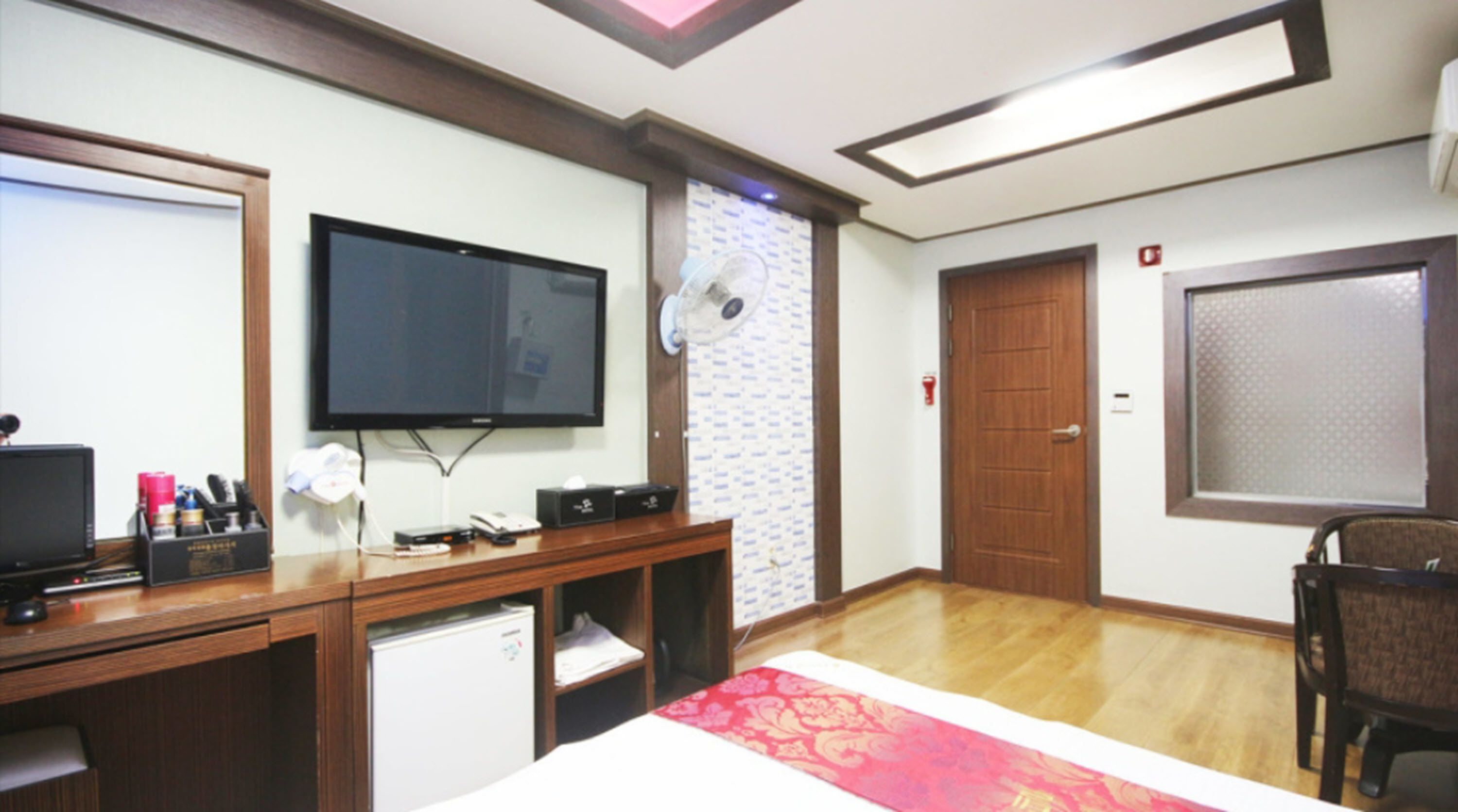 standard double room | room amenity