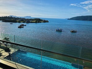 Luxury Condo, 3 Bedrooms, Non Smoking | Balcony - Pelagos Oceanus (Kota Kinabalu)