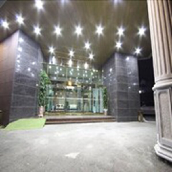 Pintu masuk interior