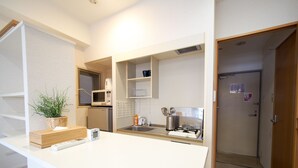Kamar Quadruple Standar (PH160) | Dapur kecil pribadi