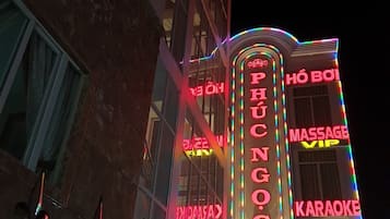 Façade de l’hébergement - soirée/nuit