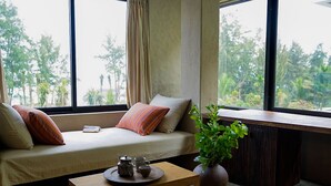 1 bedroom, premium bedding, minibar, desk - Dechiu Hotel (Da Nang)