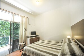 1 bedroom, iron/ironing board, WiFi, bed sheets - ❤Oasis in Gávea | ideal for couples, PUC, South Zone (Gávea)