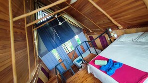 1 bedroom, desk, free WiFi, bed sheets