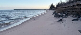 Simple Gifts - A Simple Studio Cabin with Lake Superior Acesss across the Street!