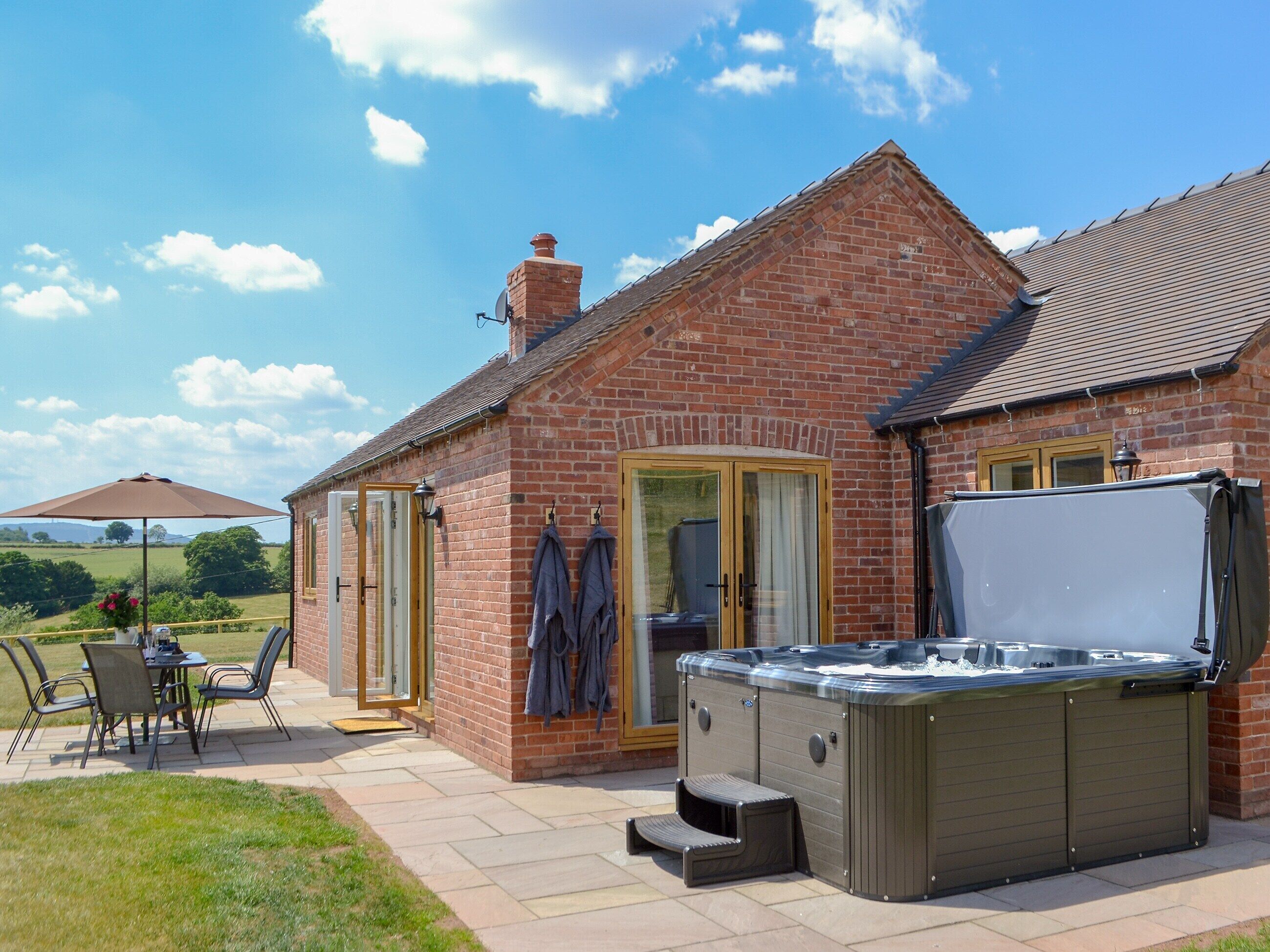 3 bedroom accommodation in Upton Cressett, near Ironbridge