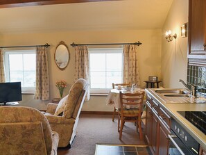 Cookware/dishes/utensils, freezer - 1 bedroom accommodation in Gunnerside, near Reeth (Gunnerside, near Reeth)