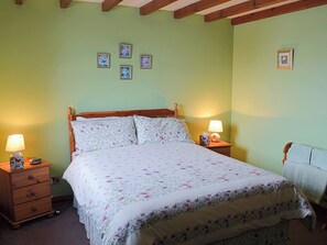 1 bedroom, bed sheets - 1 bedroom accommodation in Gunnerside, near Reeth (Gunnerside, near Reeth)