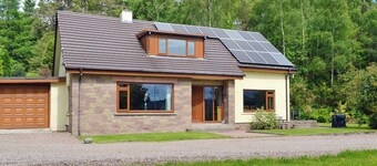 4 bedroom accommodation in Gairlochy Bay, near Spean Bridge