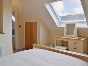 1 bedroom, free WiFi, bed sheets - 1 bedroom accommodation in Pembury, near Tunbridge Wells (Pembury, near Tunbridge Wells)