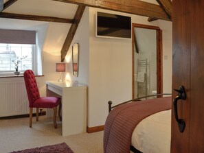 3 chambres, Wi-Fi gratuit, draps fournis