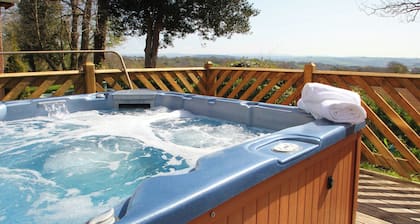 4 bedroom accommodation in Honicombe, near Callington