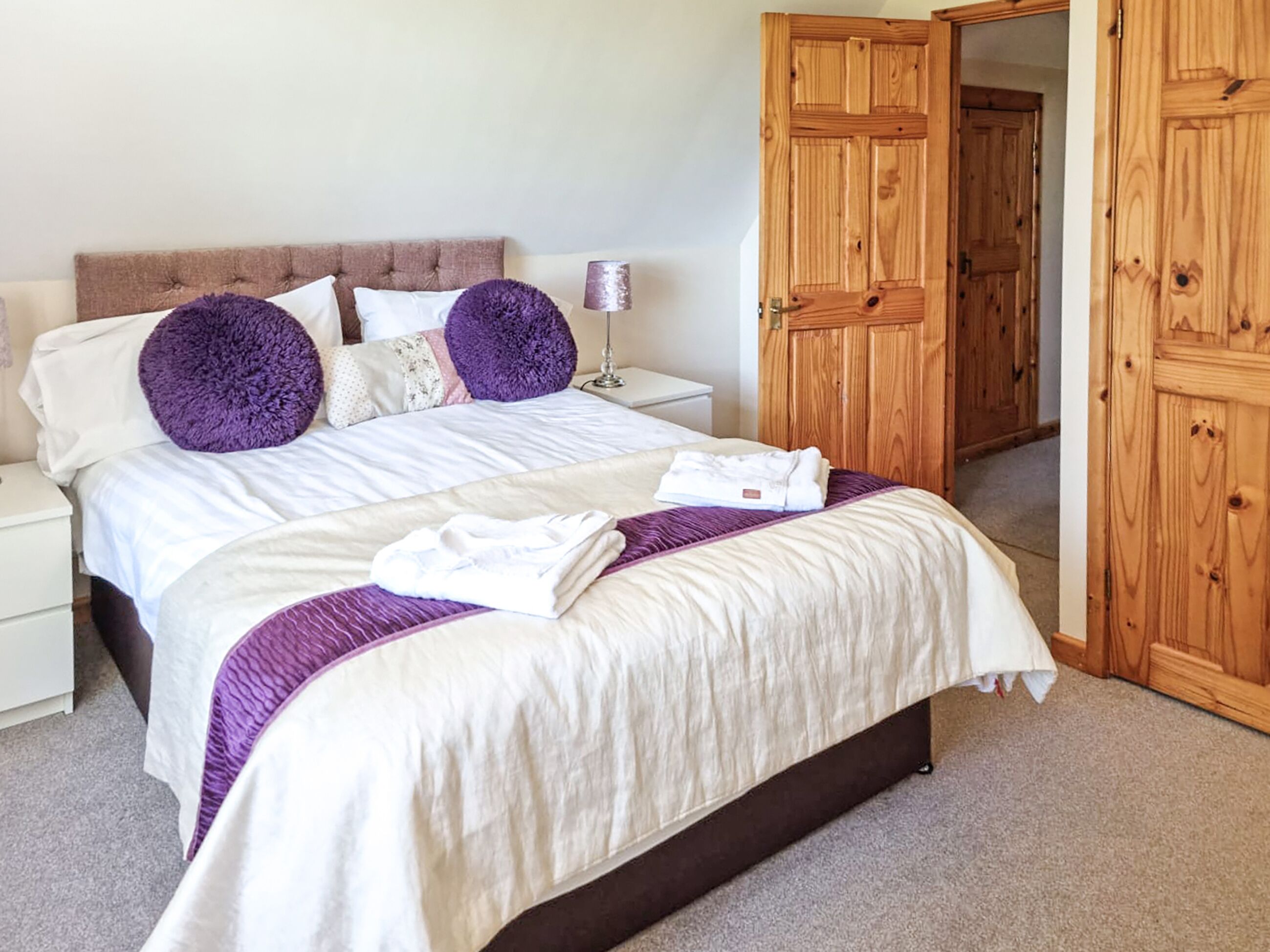 4 bedrooms, free WiFi, bed sheets