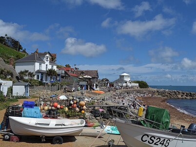 1 bedroom accommodation in Ventnor