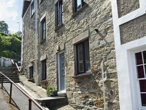 Exterior - 2 bedroom accommodation in Falmouth (Falmouth)