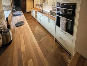 Lavavajillas y utensilios de cocina 